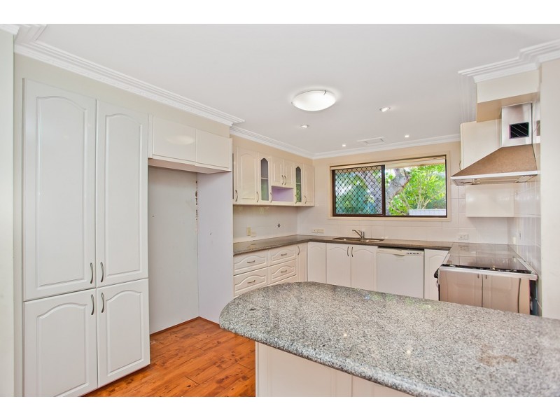 56 Arcadia Drive, Mermaid Waters QLD 4218