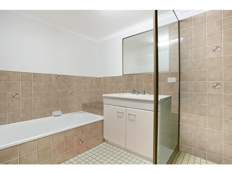 5/92 Stanhill Drive, Chevron Island QLD 4217