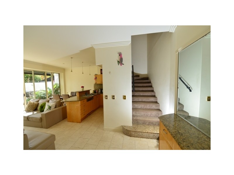 13 ‘Raffles’ 103 Salerno Street, Isle Of Capri QLD 4217