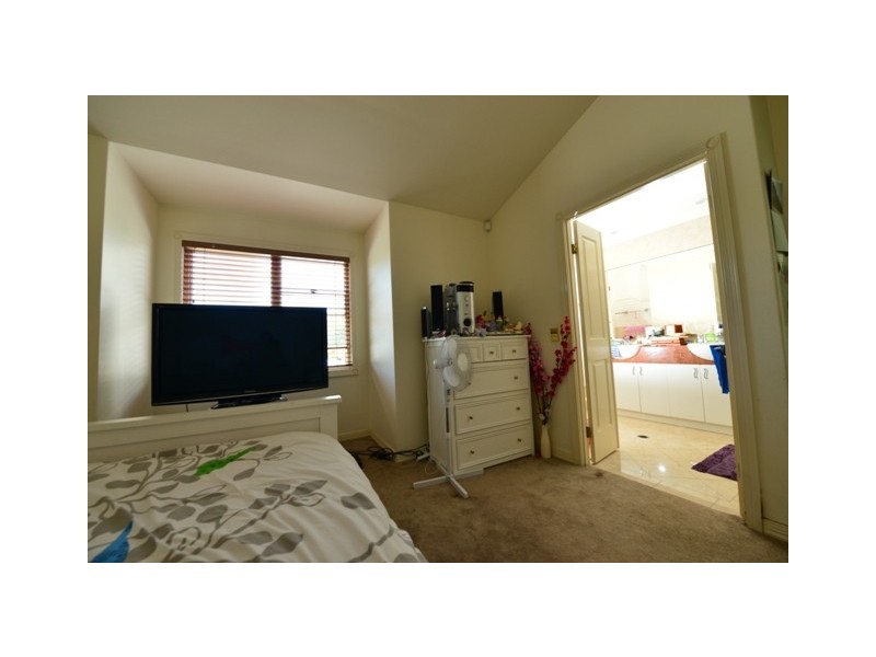 13 ‘Raffles’ 103 Salerno Street, Isle Of Capri QLD 4217