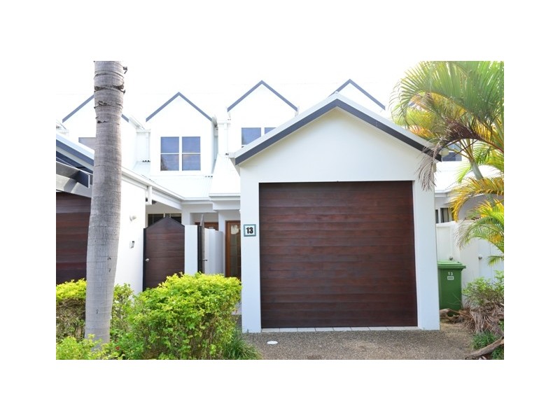 13 ‘Raffles’ 103 Salerno Street, Isle Of Capri QLD 4217