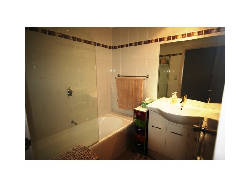 64 ‘The Lakes At Island Quay’ 7-9 Santa Cruz Blvd, Clear Island Waters QLD 4226
