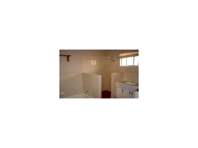 4/9 Anne Ave, Broadbeach QLD 4218