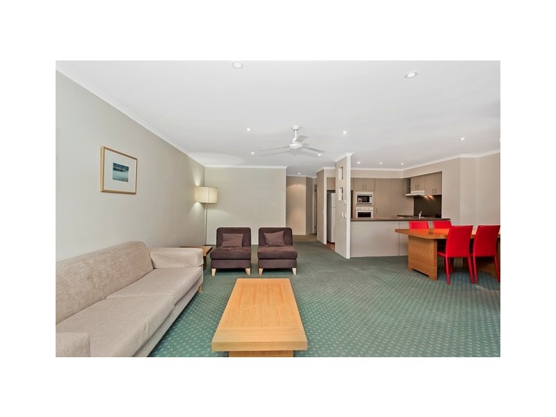 94 ‘Diamond Beach Resort’ 10 Alexandra Avenue, Broadbeach QLD 4218