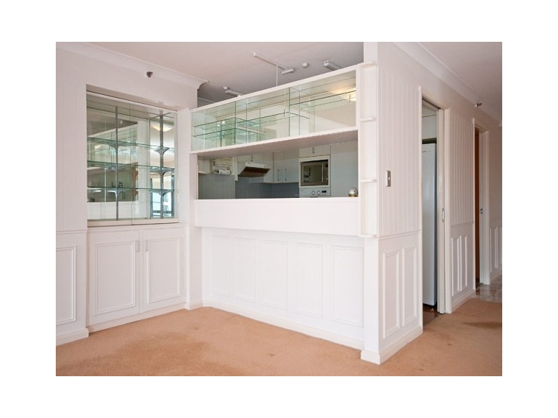 112 ‘Victoria Square’ 15 Victoria Avenue, Broadbeach QLD 4218