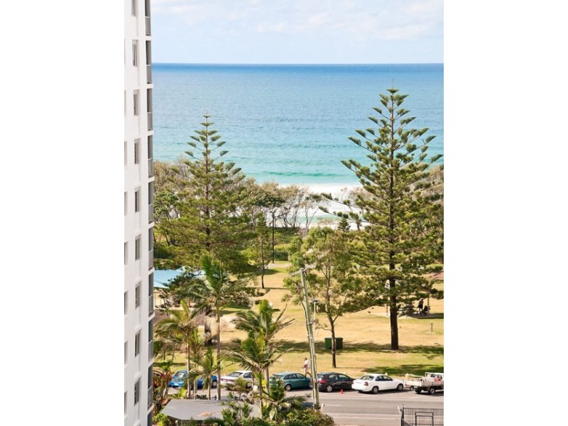 112 ‘Victoria Square’ 15 Victoria Avenue, Broadbeach QLD 4218