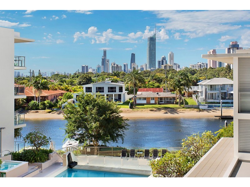 2216 ‘Freshwater Point’ 33 T.E. Peters Drive, Broadbeach Waters QLD 4218