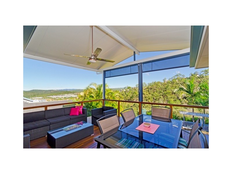32 Pago Terrace, Pacific Pines QLD 4211