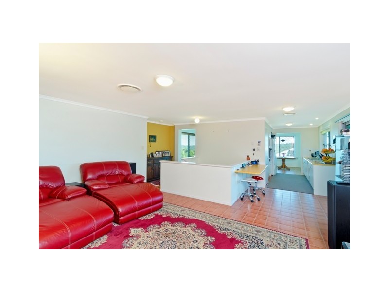 32 Pago Terrace, Pacific Pines QLD 4211