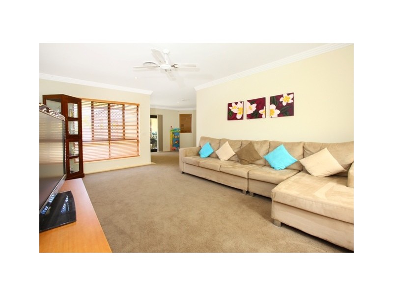 6 Wyllie Court, Reedy Creek QLD 4227