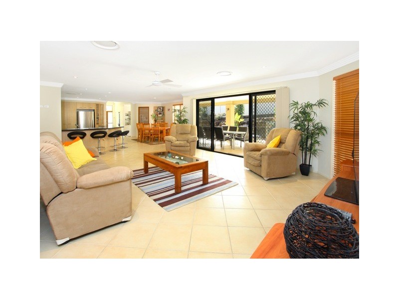 6 Wyllie Court, Reedy Creek QLD 4227