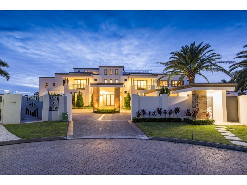 7313 Bayside Close, Sanctuary Cove QLD 4212