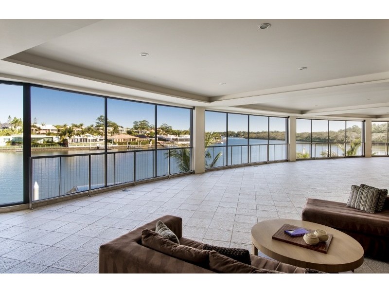 7313 Bayside Close, Sanctuary Cove QLD 4212