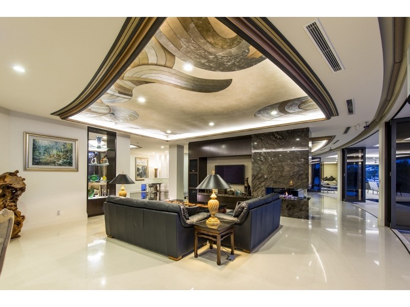 7313 Bayside Close, Sanctuary Cove QLD 4212