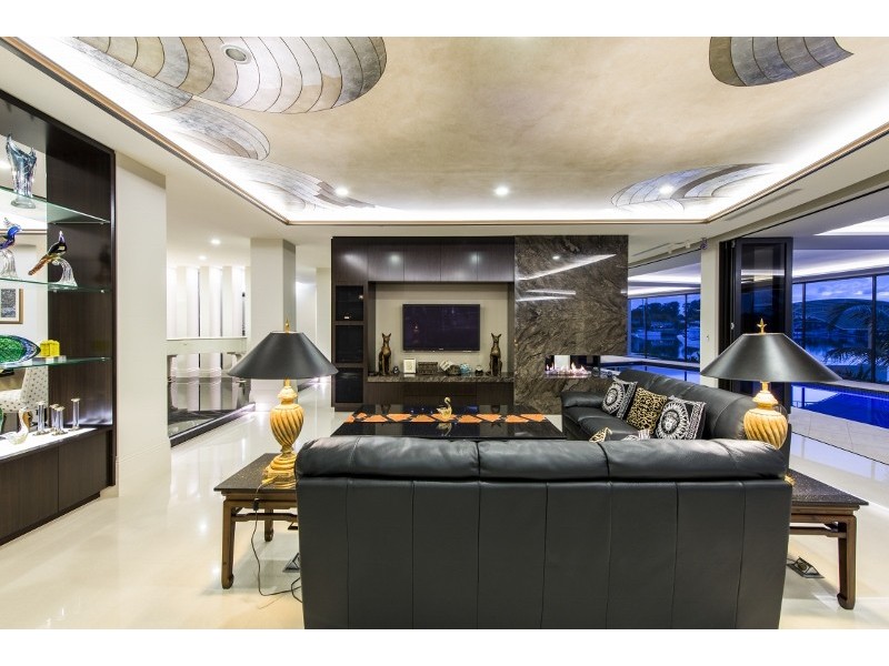 7313 Bayside Close, Sanctuary Cove QLD 4212