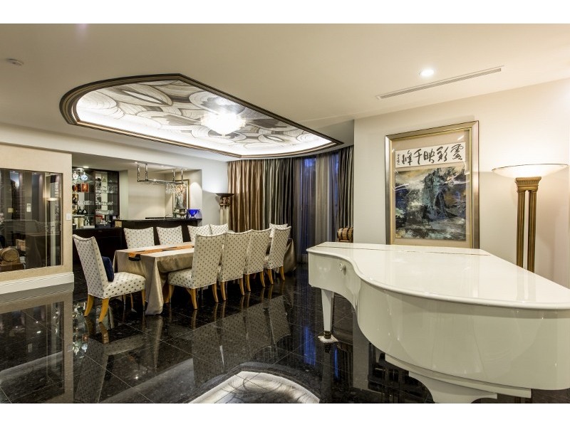 7313 Bayside Close, Sanctuary Cove QLD 4212