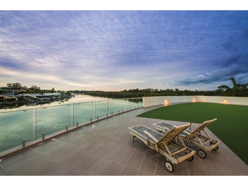 7313 Bayside Close, Sanctuary Cove QLD 4212