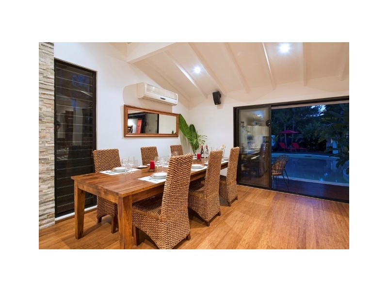 6 Moola Court, Broadbeach Waters QLD 4218