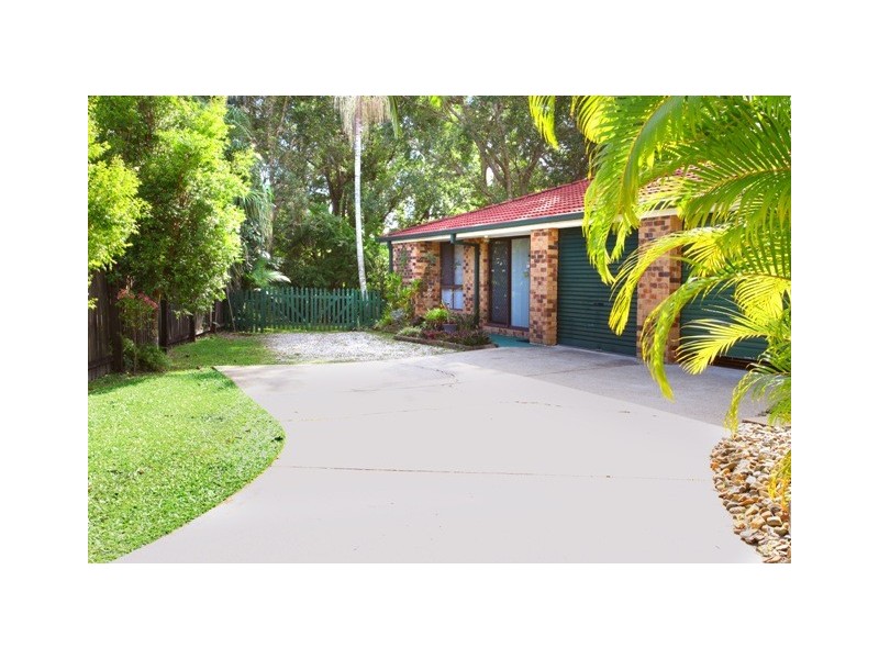 2/4 Gumbeel Court, Highland Park QLD 4211