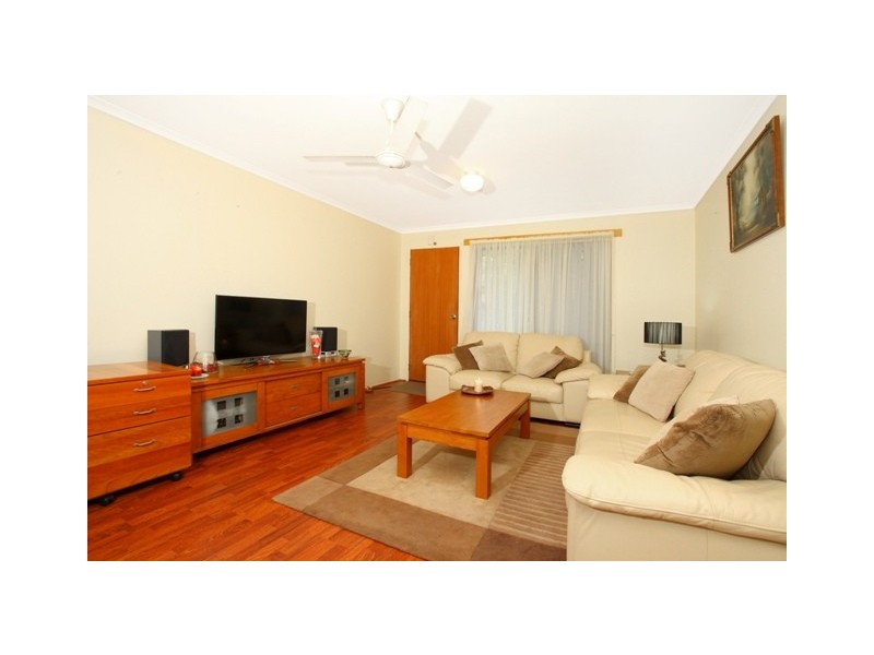 2/4 Gumbeel Court, Highland Park QLD 4211