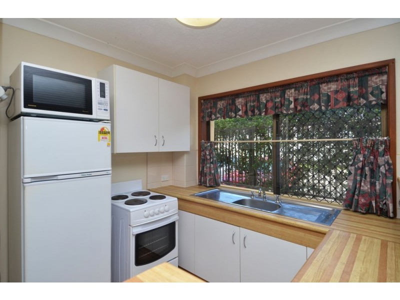 2/17 Frederick Street, Surfers Paradise QLD 4217