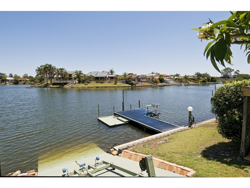 36 Claymore Crescent, Sorrento QLD 4217
