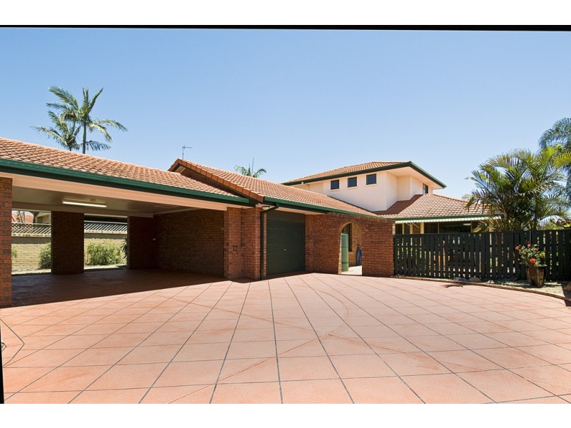 36 Claymore Crescent, Sorrento QLD 4217