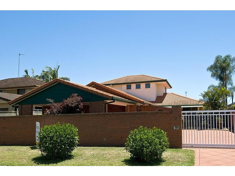 36 Claymore Crescent, Sorrento QLD 4217