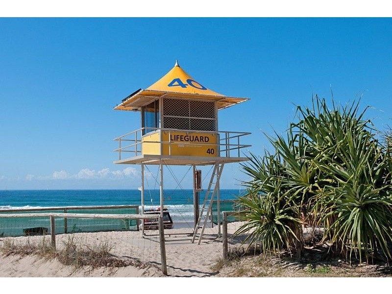 22/15 Pacific Street, Main Beach QLD 4217