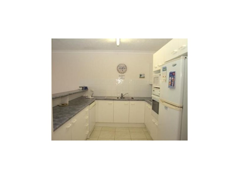 8/117 Old Burleigh Road, Broadbeach QLD 4218