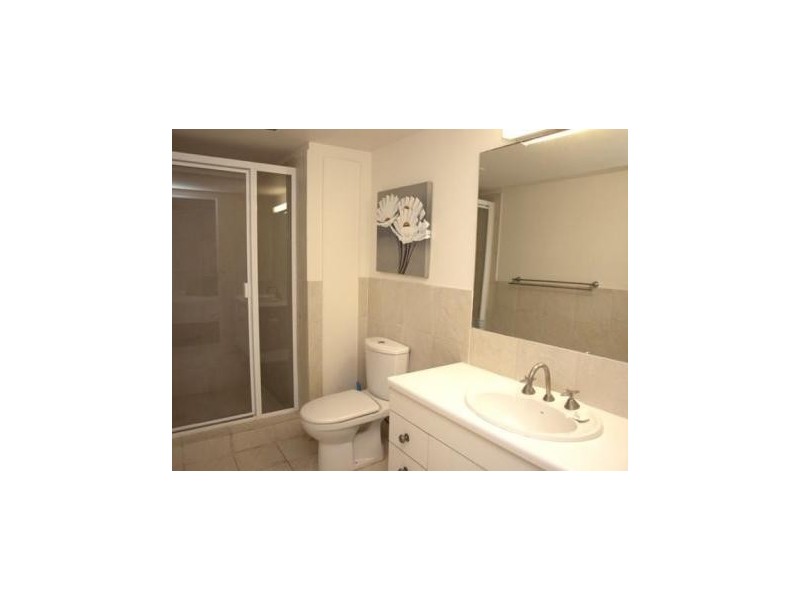 8/117 Old Burleigh Road, Broadbeach QLD 4218