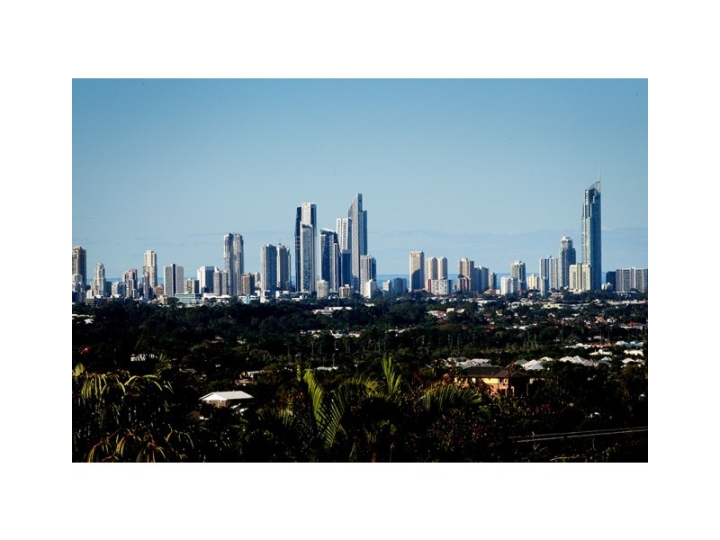 13 Ardrossan Place, Highland Park QLD 4211