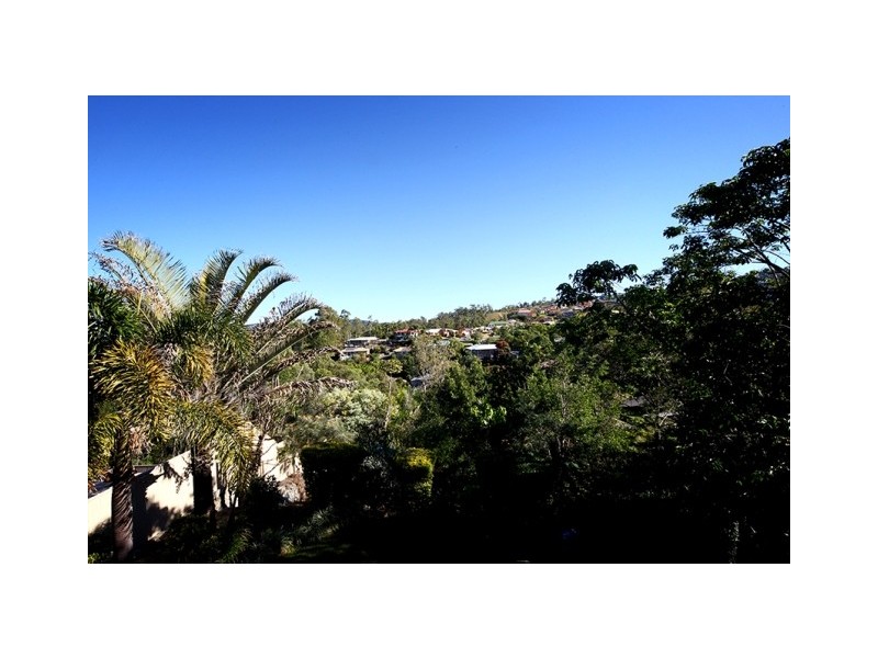 13 Ardrossan Place, Highland Park QLD 4211