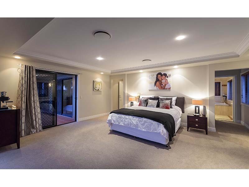 5 Montevideo Drive, Clear Island Waters QLD 4226