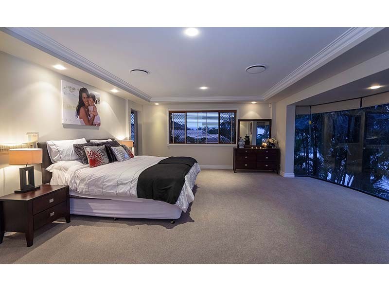 5 Montevideo Drive, Clear Island Waters QLD 4226