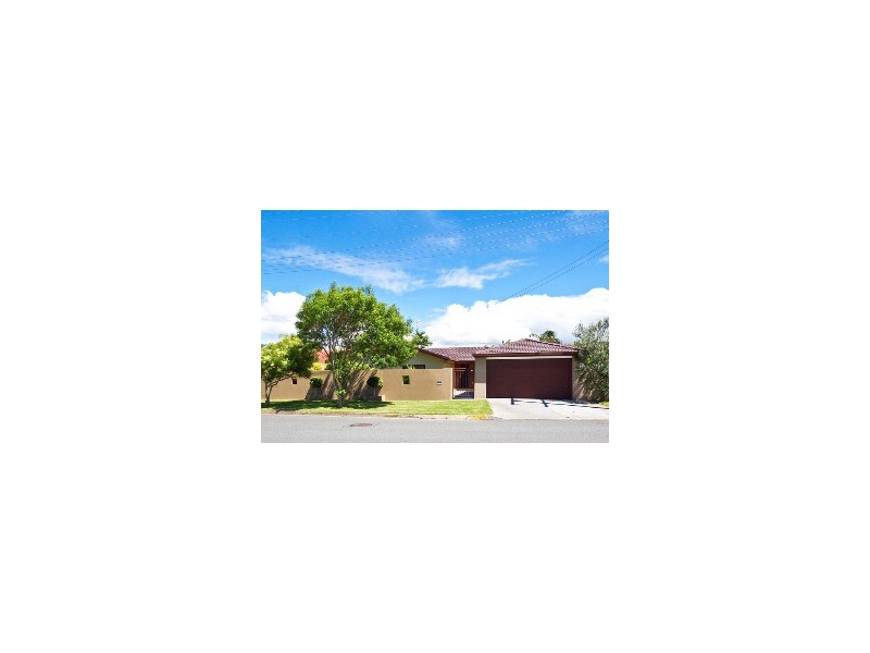 12 Gibraltar Drive, Isle Of Capri QLD 4217