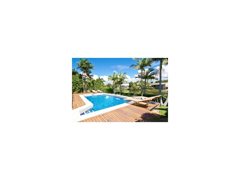 12 Gibraltar Drive, Isle Of Capri QLD 4217