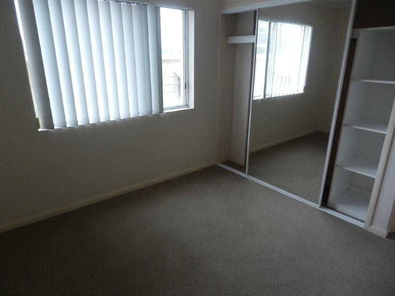 6/4 Adori Street, Chevron Island QLD 4217