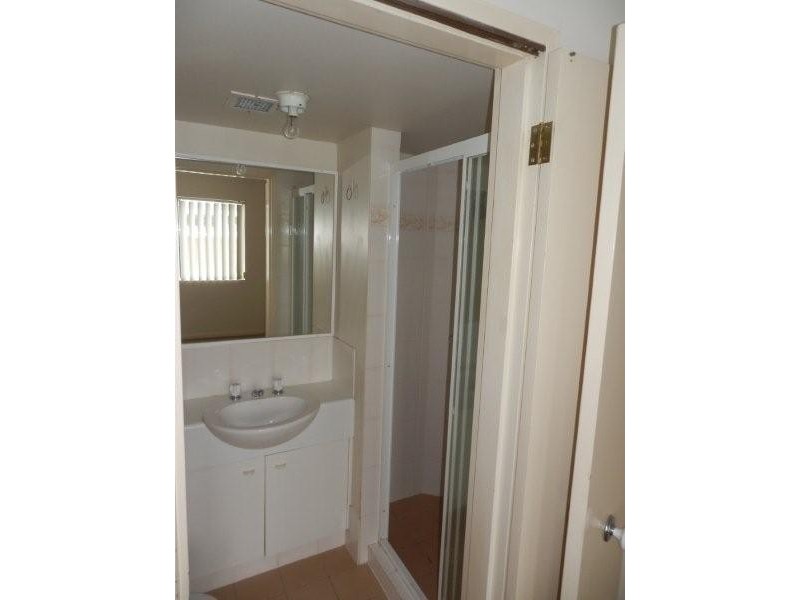 6/4 Adori Street, Chevron Island QLD 4217