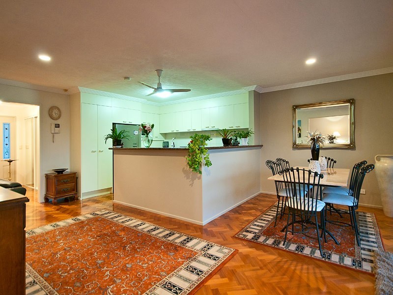 51 Rapallo Avenue, Isle Of Capri QLD 4217