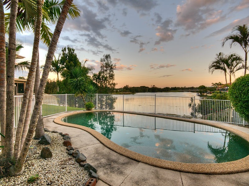 184 Port Jackson Boulevard, Clear Island Waters QLD 4226