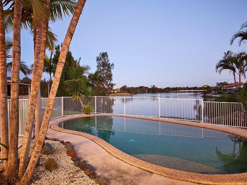 184 Port Jackson Boulevard, Clear Island Waters QLD 4226