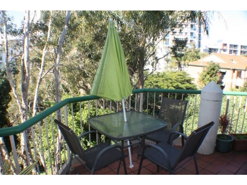 16/61 Bauer Street, Southport QLD 4215