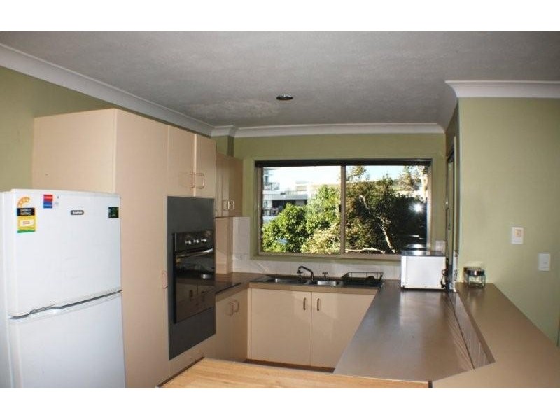 16/61 Bauer Street, Southport QLD 4215