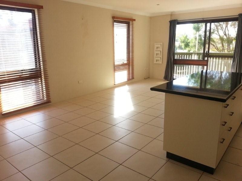 54 Oceanic Drive, Mermaid Waters QLD 4218
