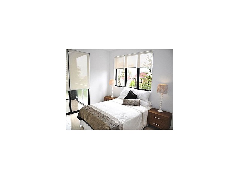 4/3 Beach Parade, Surfers Paradise QLD 4217
