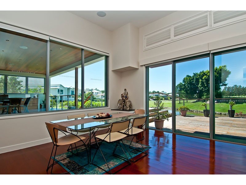 2025 The Boulevard, Benowa QLD 4217