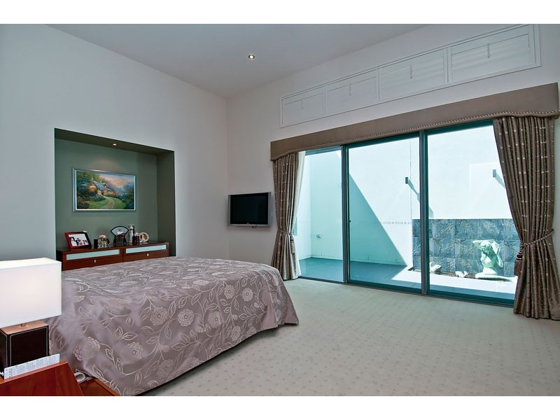 2025 The Boulevard, Benowa QLD 4217