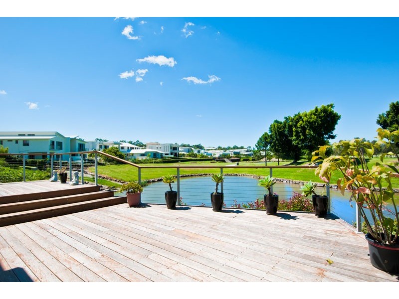 2025 The Boulevard, Benowa QLD 4217