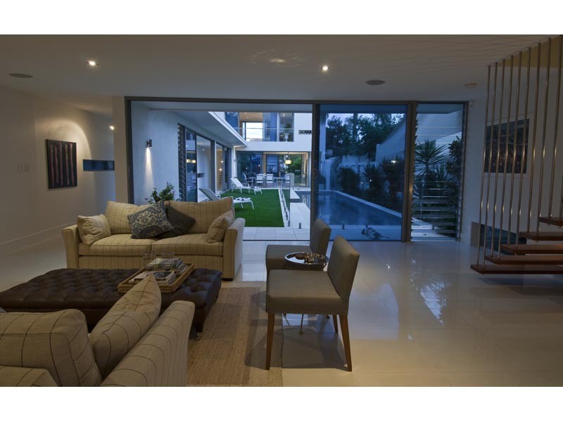 21 Freyburg Street, Sorrento QLD 4217